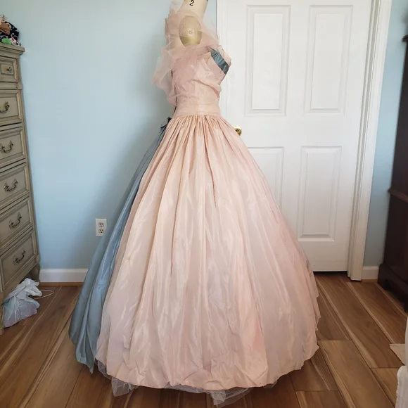 1950's Pink Ballgown, S - Picture 12 of 16